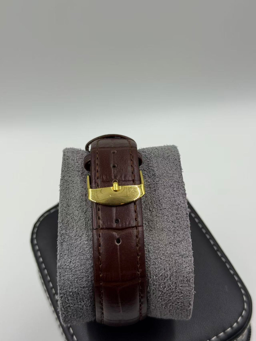 OMEGA Rounded Gold Vintage Automatic Watch For Men