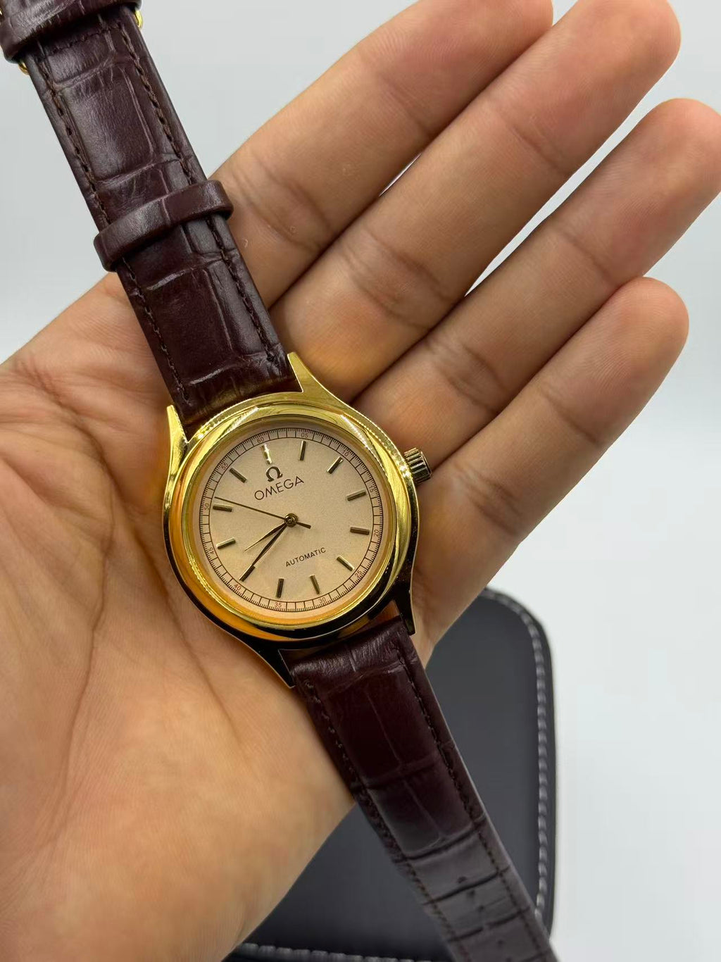 OMEGA Rounded Gold Vintage Automatic Watch For Men