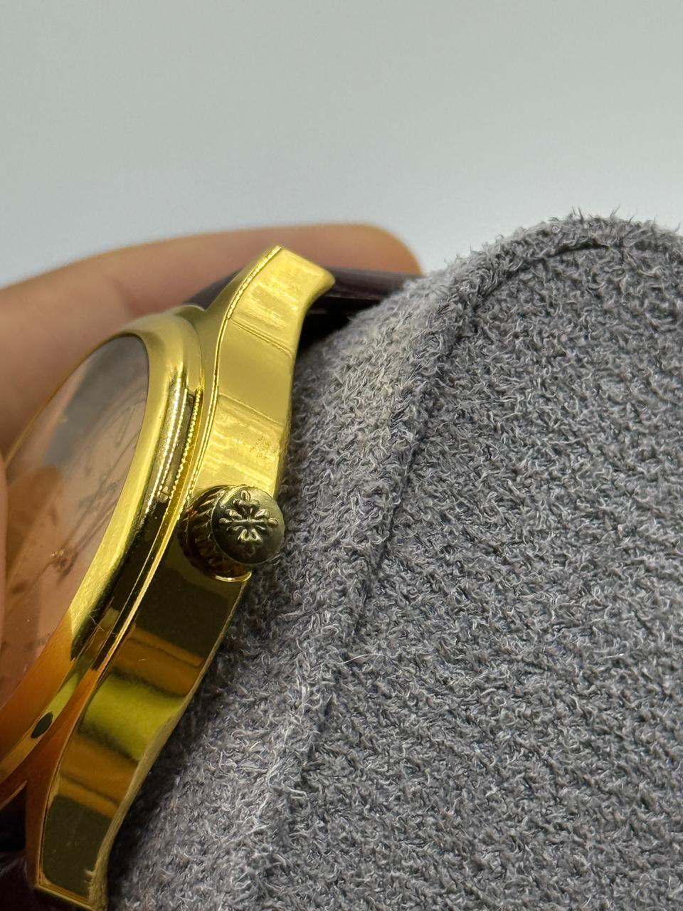 Rounded Gold Vintage Automatic Watch For Men