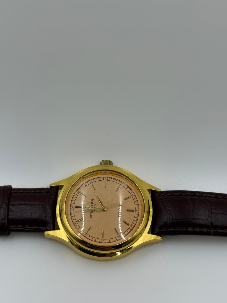 Rounded Gold Vintage Automatic Watch For Men